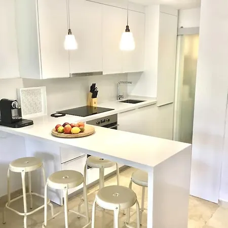 Junto A La Playa * San Bartolomé