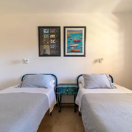 Junto A La Playa San Bartolomé