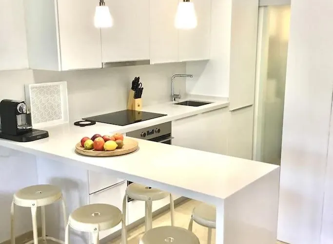 Junto A La Playa * San Bartolomé