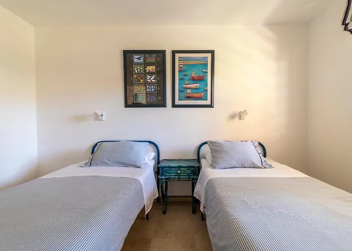 Junto A La Playa San Bartolomé